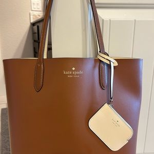 Kate Spade reversible Ava Tote.  New without tags. Color: Brown/ Parchment